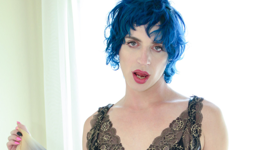 Janie Blade Strokes And Cums!