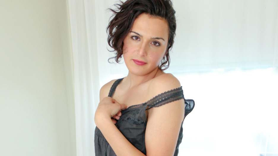 Alexis Ray's Sticky Cumshot!