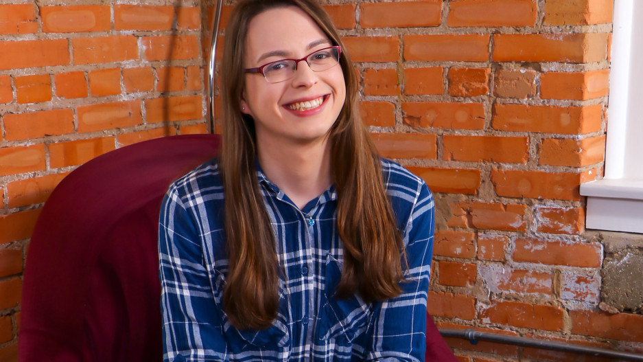 Sexy Newcomer Ava Sumner!