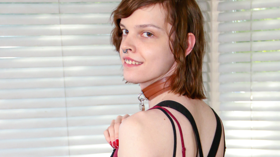 Anri Singer Is Back For More!