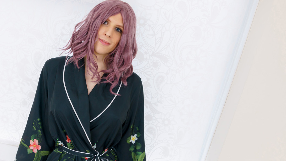 Demelza Makes Her Debut!