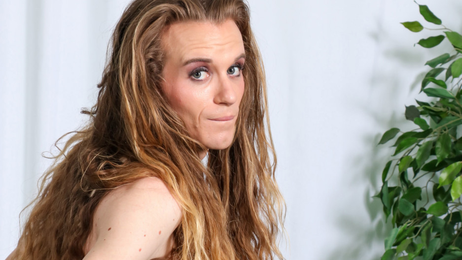 Sabrina Skye's Amazing Cumshot!