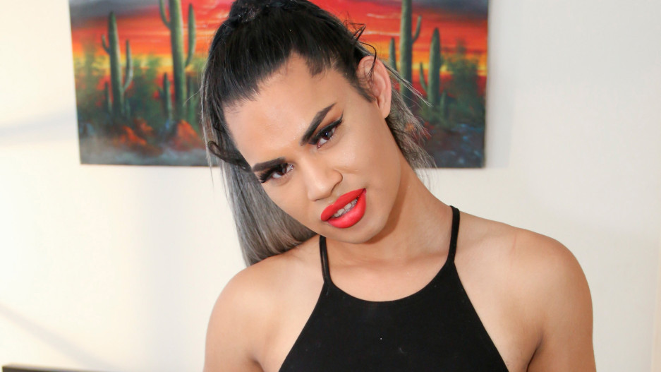 Zoe Cums and It's Hot!