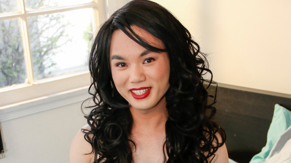 Angel Shooting Cum While On Bed!