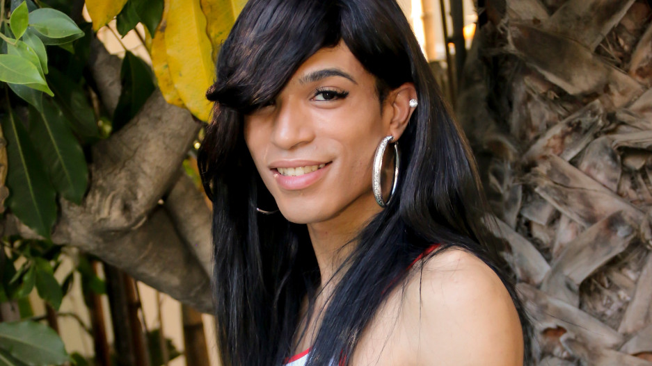 Enter Snookie Versace