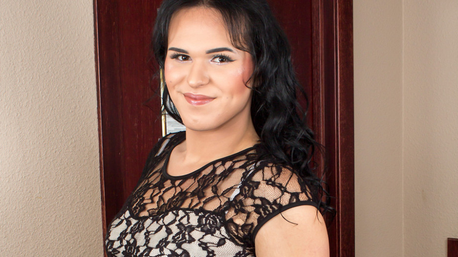 Festive Frolics with Frenchie!