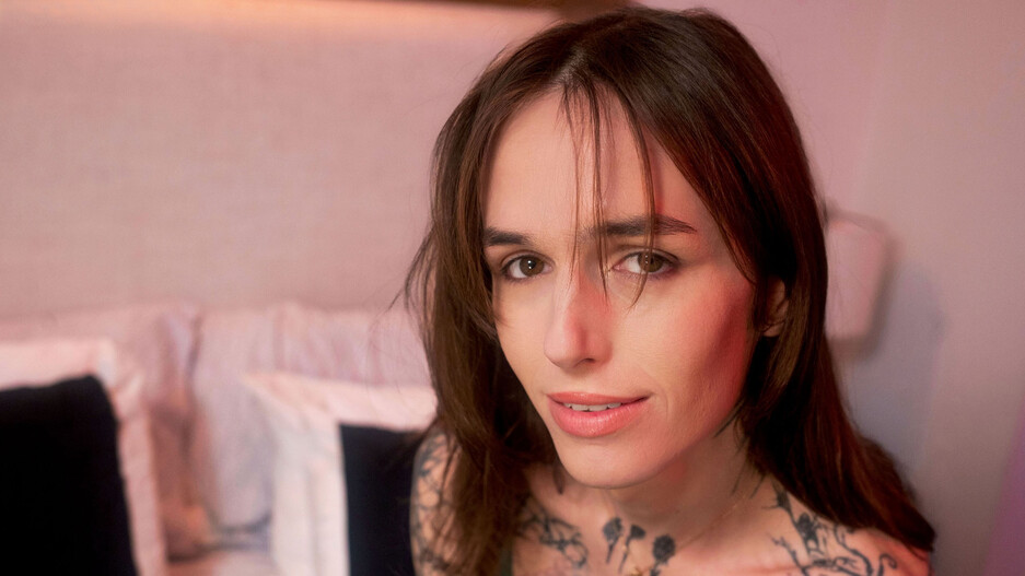 Femout XXX Julie Payne Julie Payne Is Back For Fun